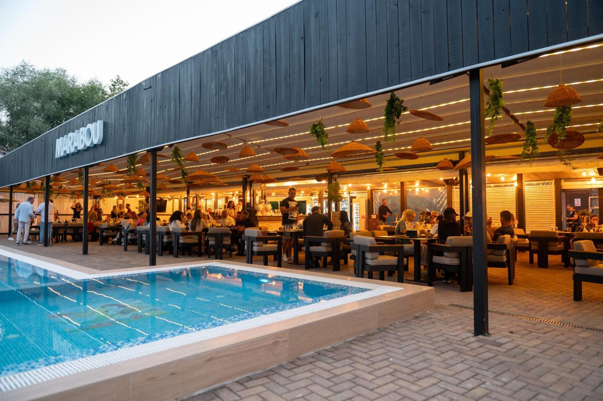 Marabou Resort Braşov Exteriör bild