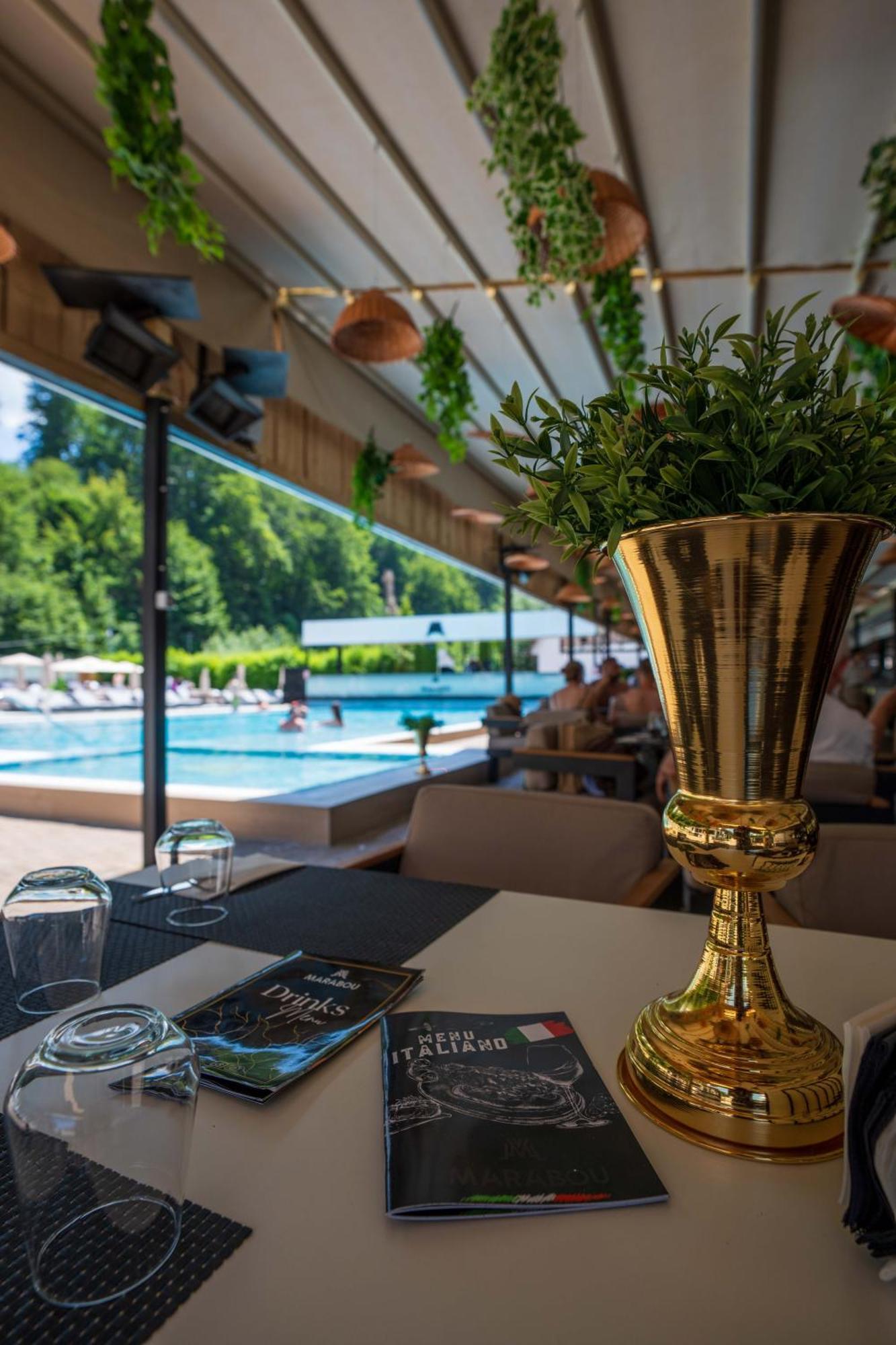 Marabou Resort Braşov Exteriör bild