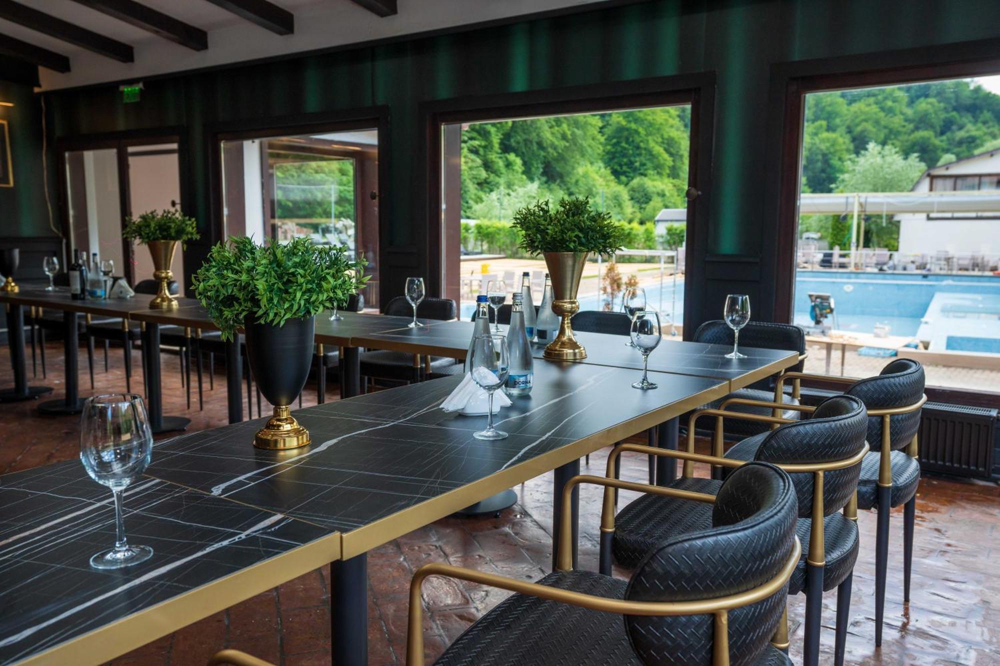 Marabou Resort Braşov Exteriör bild